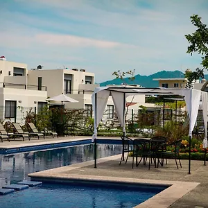 Casa Mayawell Homestay Las Juntas