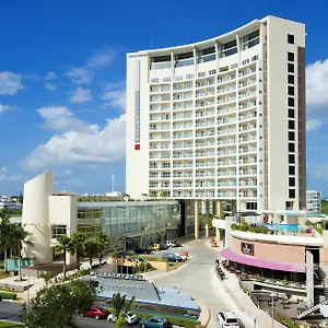 Krystal Urban & Club Cancun